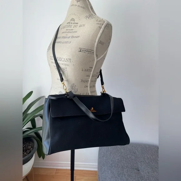 Ladies faux suede handbag - Picture 1 of 13